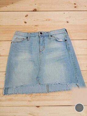 Universal Thread Denim Mini Skirt Womens 6/28 Light Wash Frayed Raw Hem Stretch